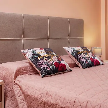 Apartament Parrot's House Fenals