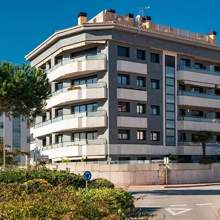 Apartament Parrot's House Fenals *